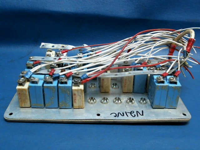 Cessna NPN CIRCUIT BREAKER PANEL W/ BREAKERS