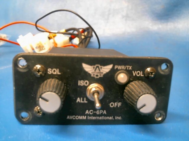 PACIFIC COAST AVIONICS PCA-400 INTERCOM WITH 8 JACKS