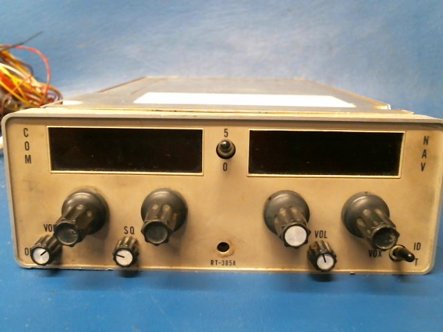 Purchase ARC CESSNA RT-385A NAV/COMM 46660-1100 SILVER USED 28V In Half - Foto 11